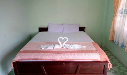 Nhà nghỉ Hồng Di