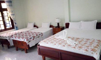 Nhà nghỉ Hồng Di