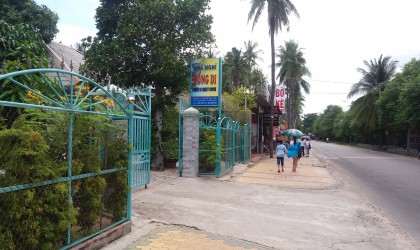 Nhà nghỉ Hồng Di